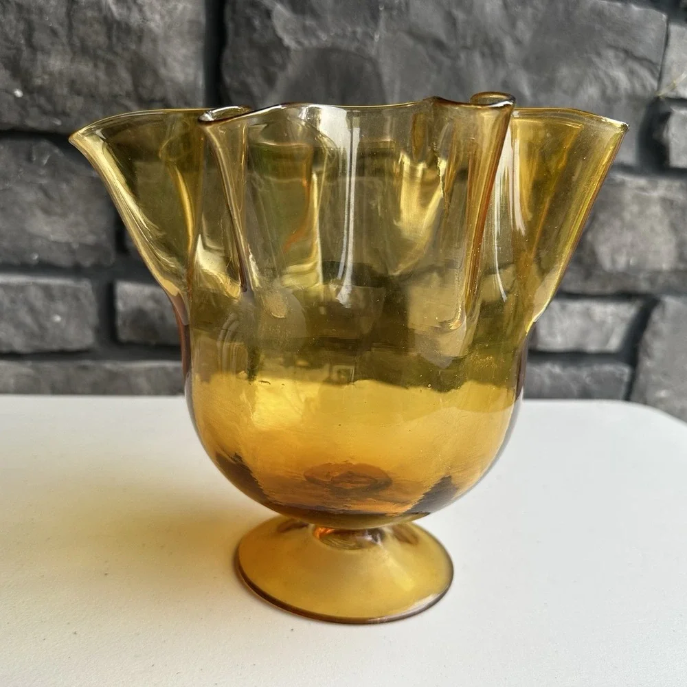 Vintage Fenton Glass Vase Thumbprint Handkerchief Colonial Amber 8.5